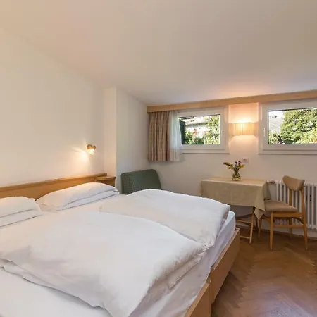 Lejlighedshotel Appartchalet La Rondula 3*